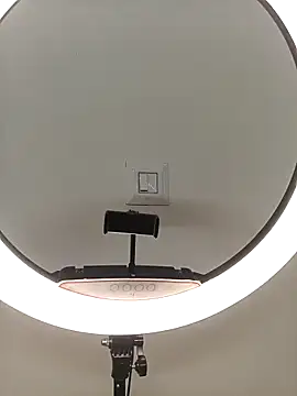 Snapshot of Sexy_kaira01 chatting on October 2025 03:45:02 PM Sexy kaira01 online show from October 2025 03:45:02 PM