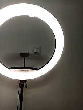 Snapshot of Sexy_kaira01 chatting on October 2025 03:51:01 PM Sexy kaira01 online show from October 2025 03:51:01 PM