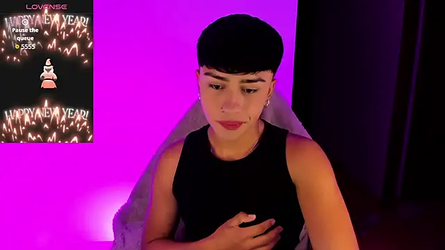 Matheewx m online show from October 2025 05:35:02 AM