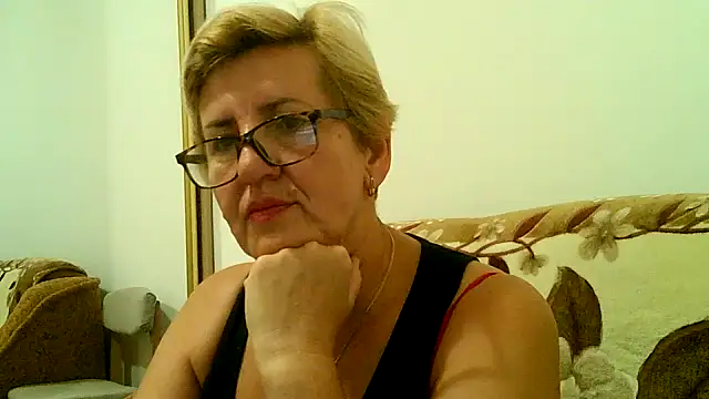 Dana4921 online show from September 2025 05:03:01 PM