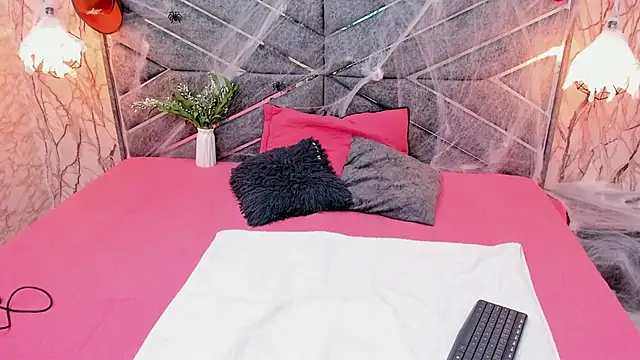 SASHA BROWNIE   online show from October 2025 08:06:02 PM