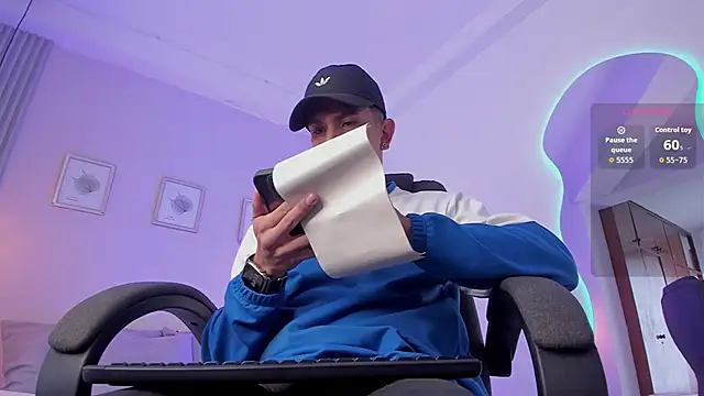 Snapshot of j_deex chatting on October 2025 02:17:02 PM j deex online show from October 2025 02:17:02 PM