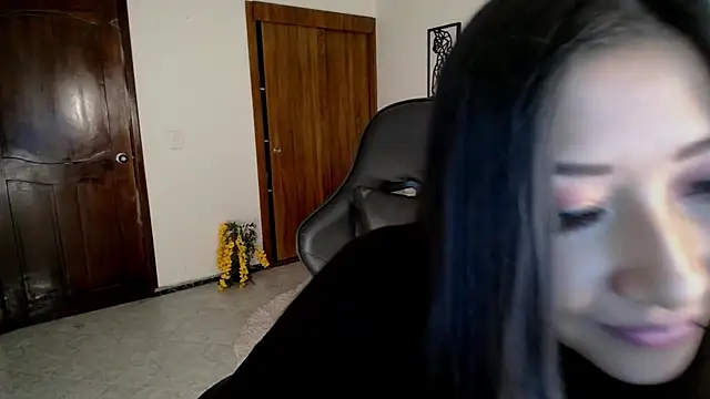 Snapshot of Mia_1120 chatting on October 2025 02:24:02 PM Mia 1120 online show from October 2025 02:24:02 PM