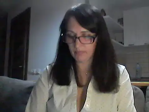 Elena48324 online show from May 2026 06:02:02 PM
