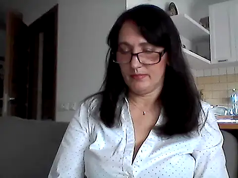 Elena48324 online show from May 2026 09:47:02 AM