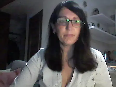 Elena48324 online show from May 2026 05:43:01 PM