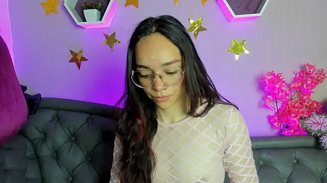 Dafne Mel online show from November 2025 09:50:01 PM