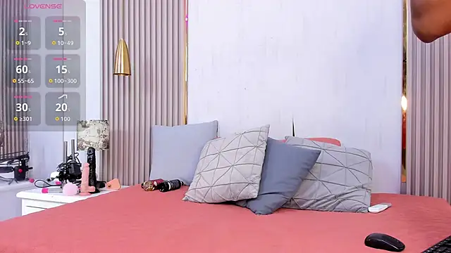 Snapshot of Skylar_Smith_ chatting on October 2025 12:39:02 PM Skylar Smith online show from October 2025 12:39:02 PM