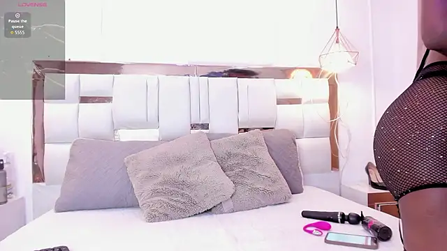 Snapshot of Skylar_Smith_ chatting on March 2026 12:33:01 PM Skylar Smith online show from March 2026 12:33:01 PM