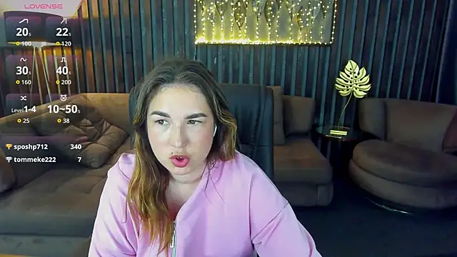 Sofii darling online show from May 2026 04:42:01 AM