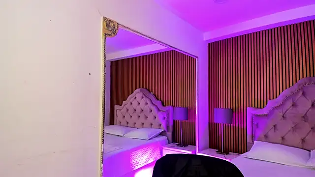 Snapshot of Starbutterflyy_ chatting on November 2025 04:02:02 AM Starbutterflyy online show from November 2025 04:02:02 AM