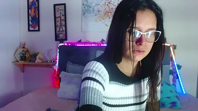 valentini villa online show from November 2025 08:11:01 PM