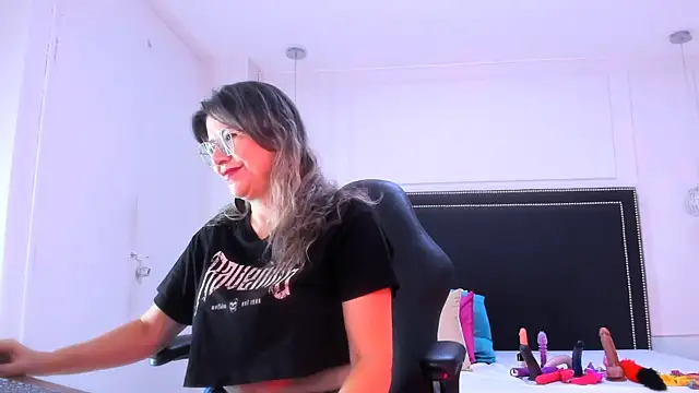 Ariana costa online show from September 2025 02:33:01 PM