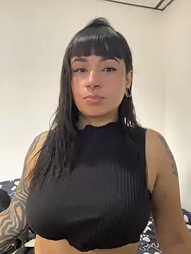 Snapshot of Arango-Dani chatting on September 2025 01:58:01 PM Arango-Dani online show from September 2025 01:58:01 PM