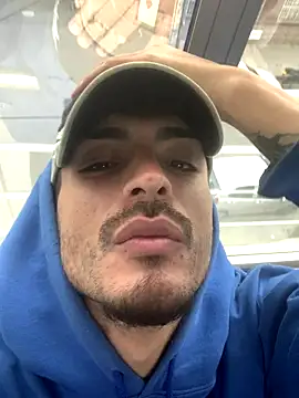 Snapshot of malek_xarx_ chatting on September 2025 01:44:02 PM malek xarx online show from September 2025 01:44:02 PM