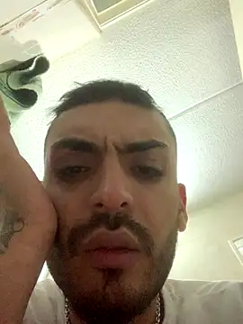 Snapshot of malek_xarx_ chatting on September 2025 02:02:01 AM malek xarx online show from September 2025 02:02:01 AM