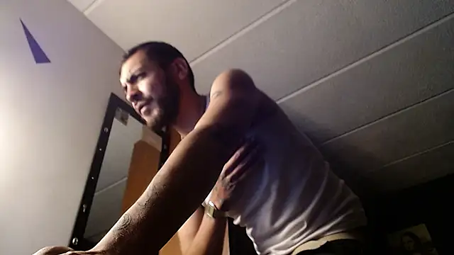 Snapshot of malek_xarx_ chatting on October 2025 01:09:01 AM malek xarx online show from October 2025 01:09:01 AM