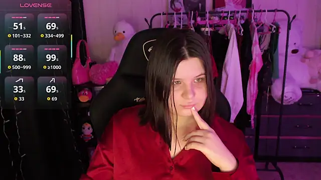 AmyVibess online show from April 2026 06:05:02 PM