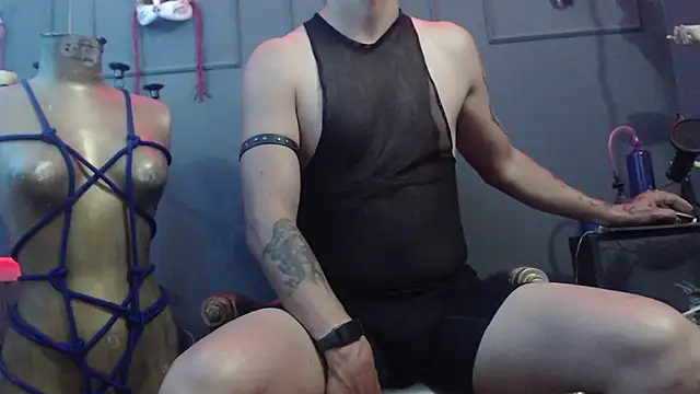 Snapshot of zain_kreigger chatting on April 2026 04:05:02 PM zain kreigger online show from April 2026 04:05:02 PM