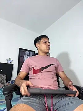 Snapshot of Luke_Stone chatting on June 2026 10:00:02 PM Luke Stone online show from June 2026 10:00:02 PM