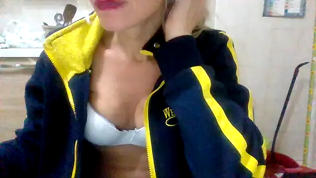 Kelly80 online show from November 2025 05:59:01 PM