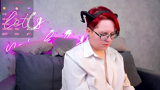 Snapshot of Michelle_Wilsson chatting on November 2025 06:49:01 AM Michelle Wilsson online show from November 2025 06:49:01 AM