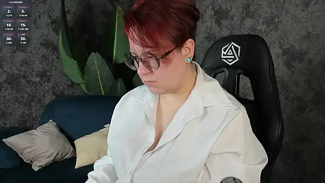 Snapshot of Michelle_Wilsson chatting on November 2025 08:03:01 AM Michelle Wilsson online show from November 2025 08:03:01 AM