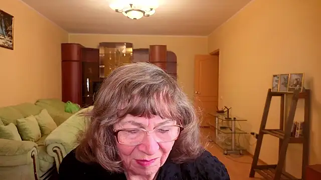 Snapshot of Betty_Brick chatting on January 2026 03:27:01 PM Betty Brick online show from January 2026 03:27:01 PM