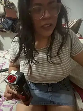 Snapshot of karysweetbeaury chatting on October 2025 09:47:02 PM karysweetbeaury online show from October 2025 09:47:02 PM