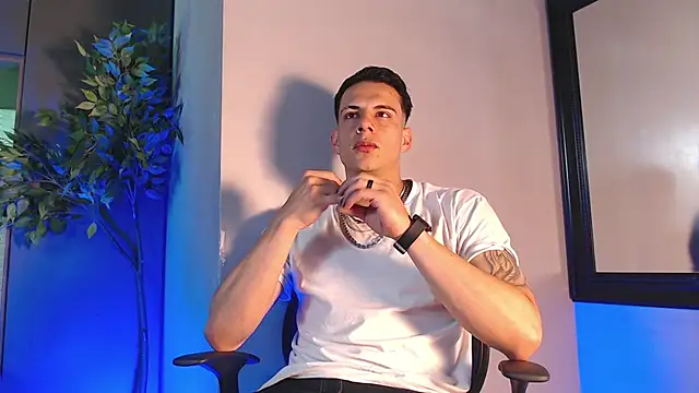 Dustin Sonne online show from June 2026 03:37:01 AM
