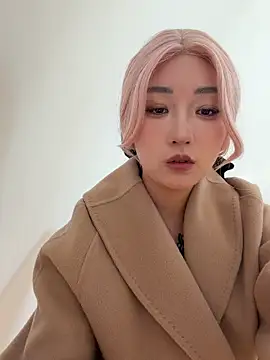 winter11 online show from December 2025 01:11:02 AM