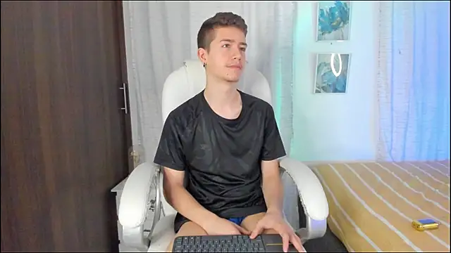 ThiagooJames online show from September 2025 12:54:01 AM