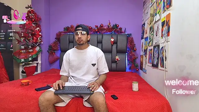 ashtoncooperr online show from December 2025 06:37:02 PM