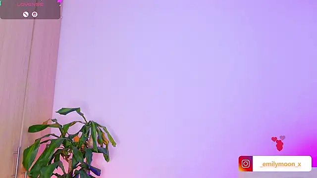 onlyemily  online show from May 2026 12:59:02 AM