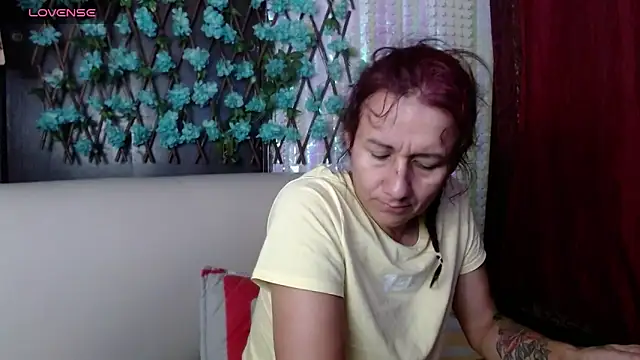 darling hott online show from May 2026 10:01:01 AM