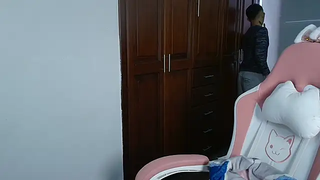 Snapshot of Aleecandrews chatting on September 2025 07:39:01 PM Aleecandrews online show from September 2025 07:39:01 PM