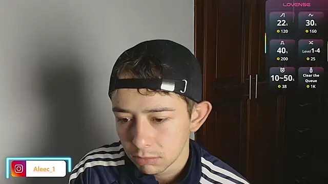 Snapshot of Aleecandrews chatting on November 2025 07:16:02 PM Aleecandrews online show from November 2025 07:16:02 PM