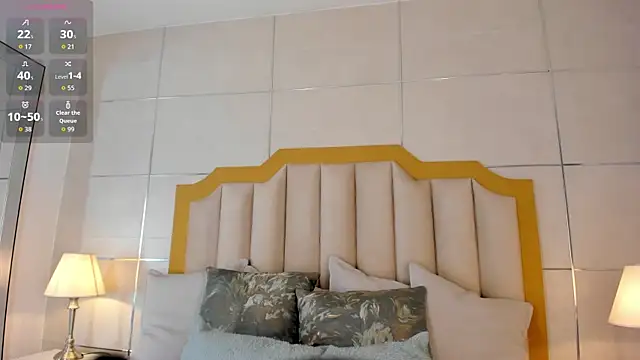 Snapshot of MaddieParker chatting on October 2025 07:47:01 PM MaddieParker online show from October 2025 07:47:01 PM