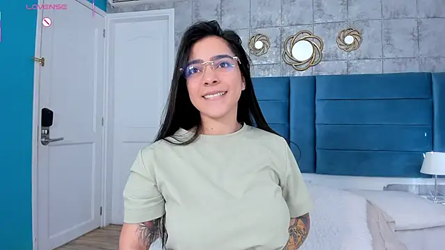 KamilaBetancourt online show from May 2026 01:27:02 PM