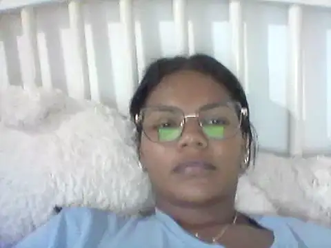 hermione francoo online show from April 2026 02:22:01 PM