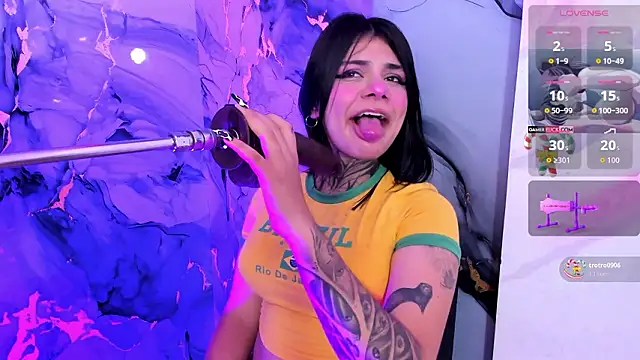 Emily Evo online show from February 2026 11:53:02 AM