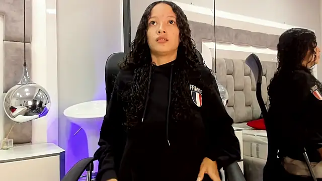 JuliettaBleer online show from October 2025 12:13:02 PM