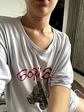 Snapshot of Megan_colsom chatting on September 2025 04:08:02 PM Megan colsom online show from September 2025 04:08:02 PM