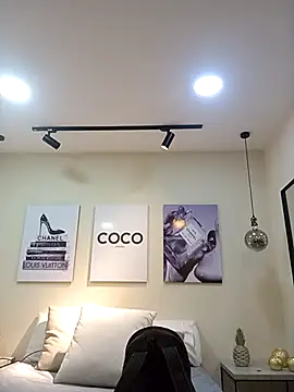 Samantha hotly online show from September 2025 11:46:02 AM