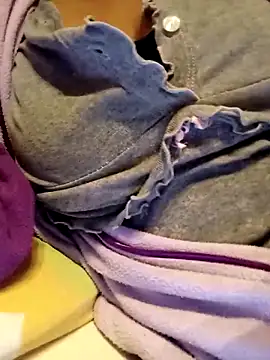 Snapshot of fuffettina chatting on December 2025 08:26:01 PM fuffettina online show from December 2025 08:26:01 PM