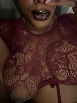 bustyblackebony online show from October 2025 09:48:02 PM