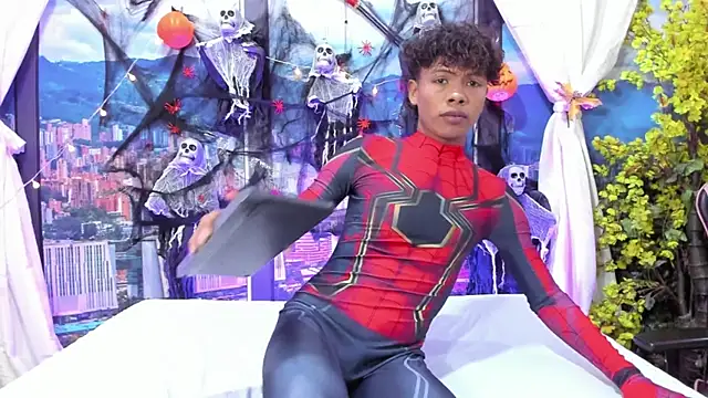 MilthonDelis online show from October 2025 03:40:01 AM