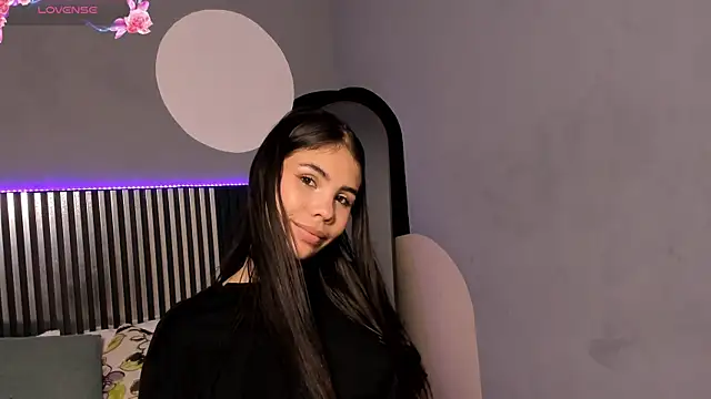 Emilybeltons online show from September 2025 07:30:02 PM