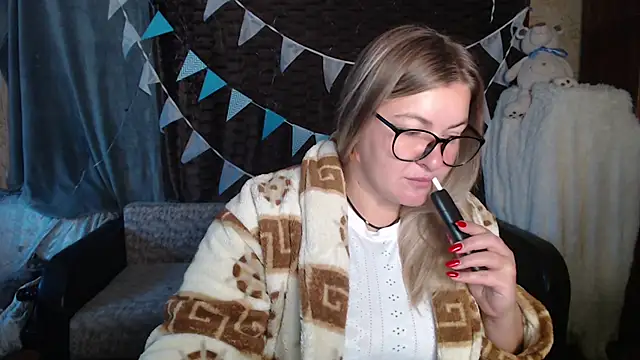 Snapshot of NikaSkylink chatting on October 2025 03:36:02 AM NikaSkylink online show from October 2025 03:36:02 AM