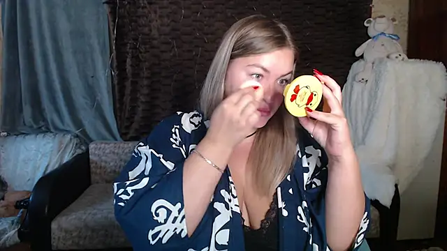 Snapshot of NikaSkylink chatting on October 2025 03:38:01 AM NikaSkylink online show from October 2025 03:38:01 AM